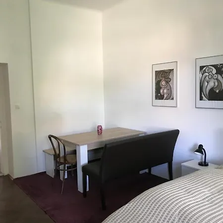 Central Lilly Apartman