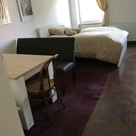 Central Lilly Apartman